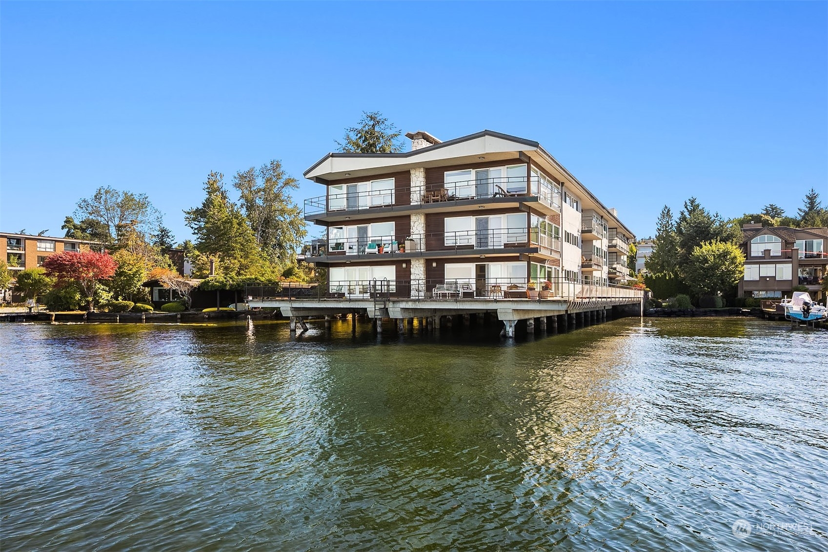6201 Lake Washington Boulevard NE Unit: 101