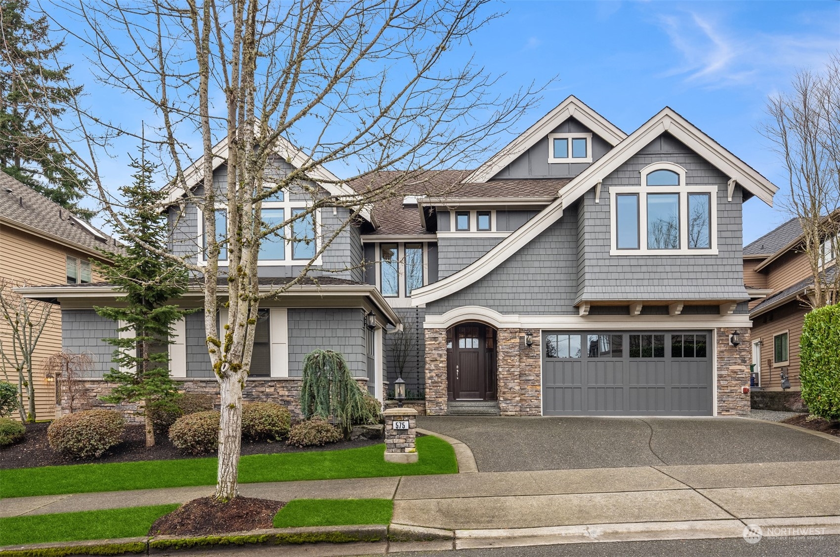 575 Saddleback Loop Way NW