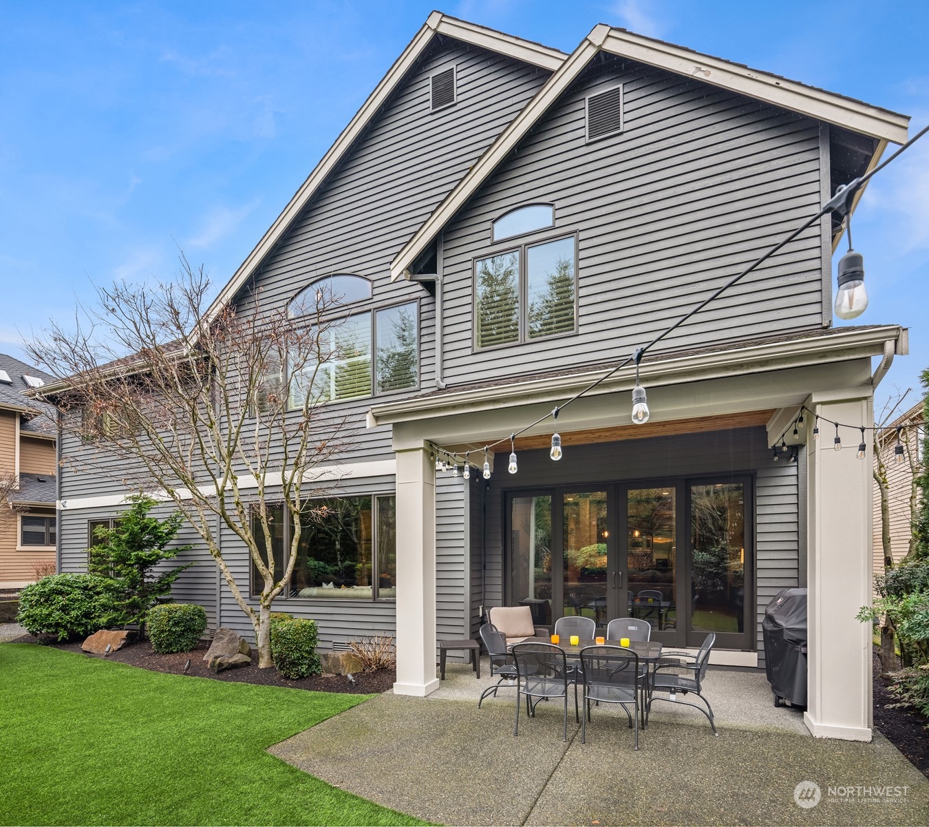 575 Saddleback Loop Way NW