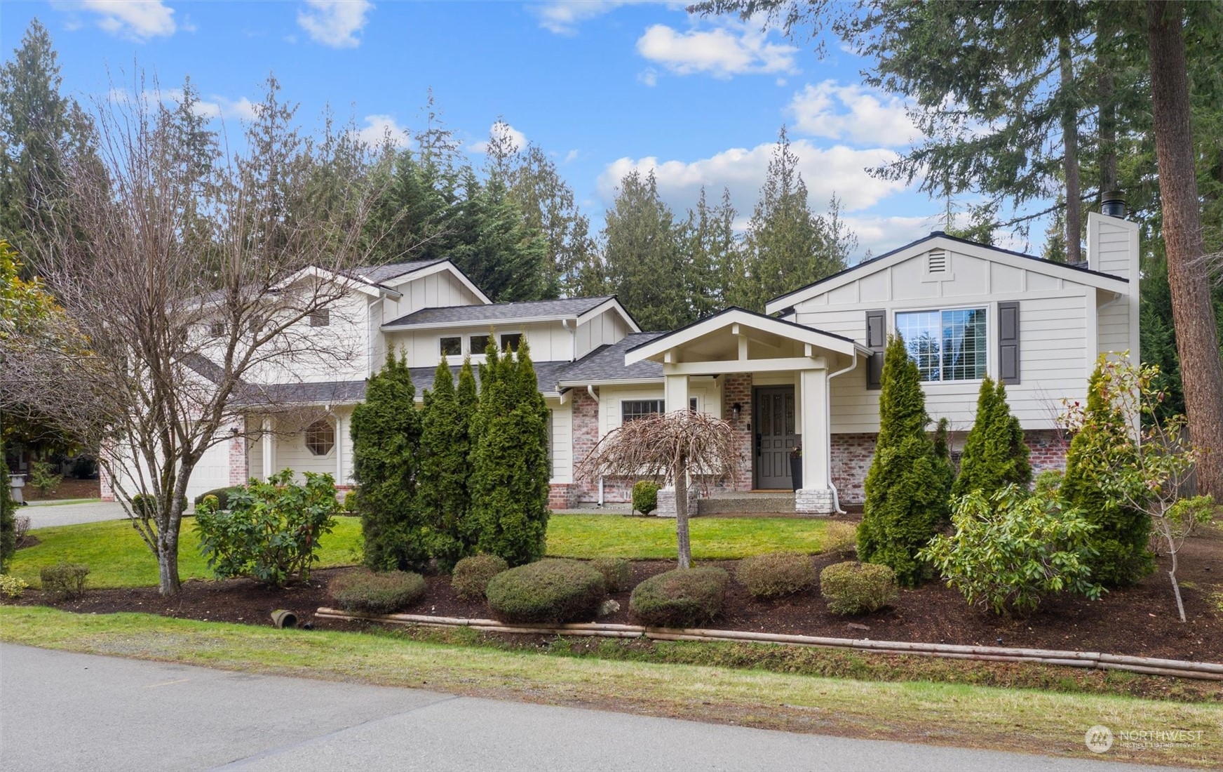 2603 230th Avenue NE