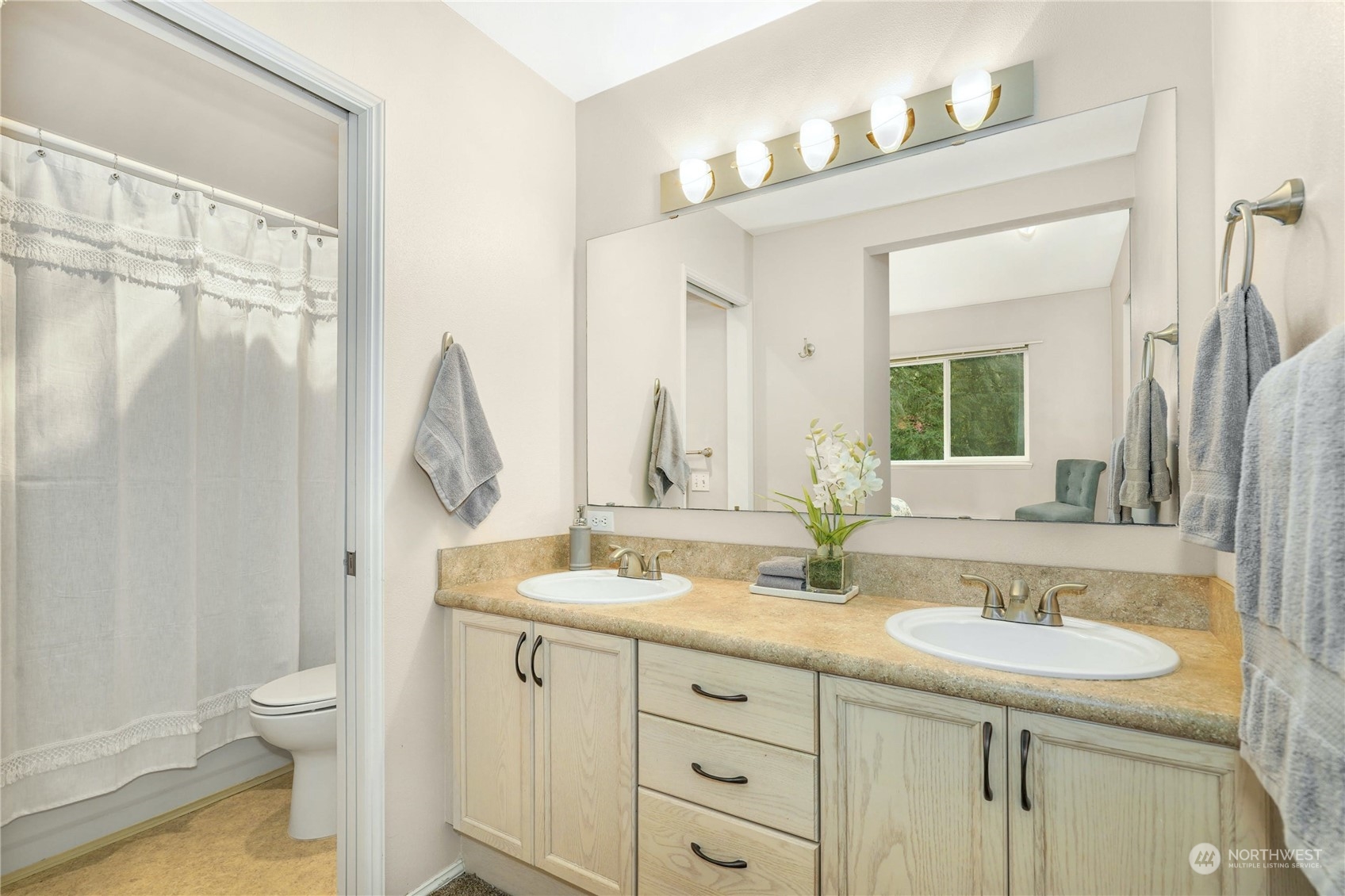 5000 NW Village Park Drive Unit: H243