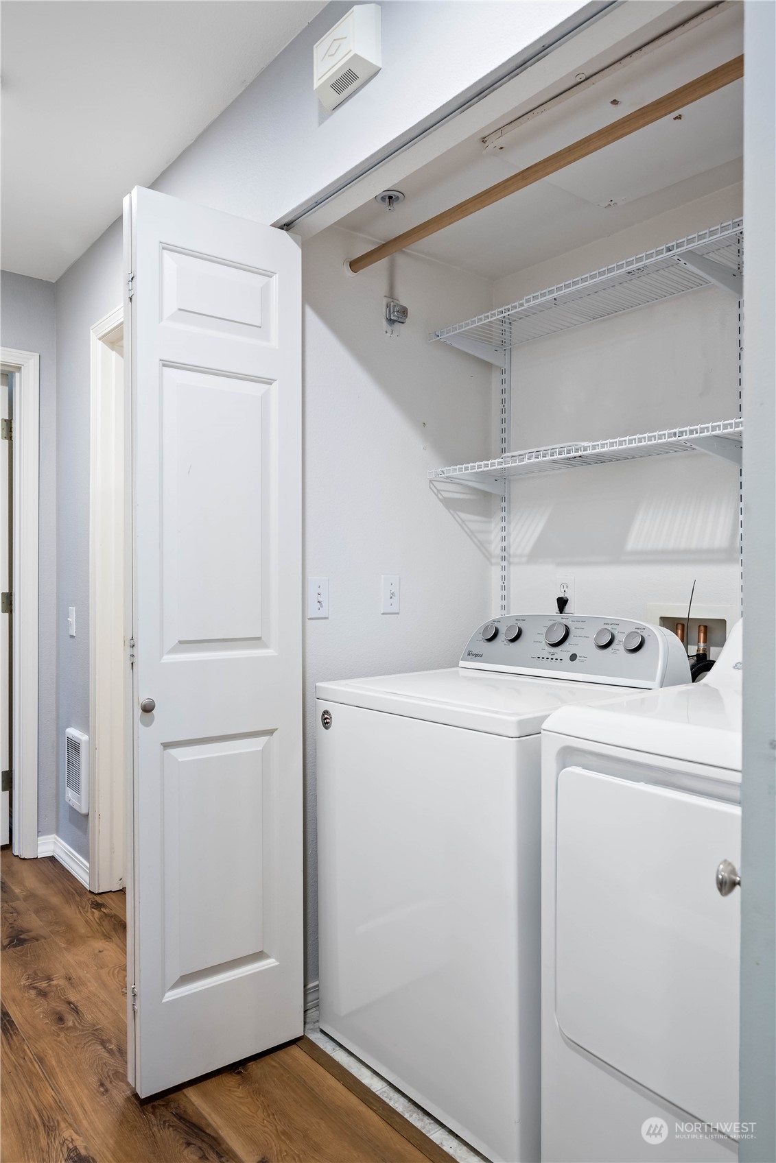 2034 Newport Way NW Unit: 11-1