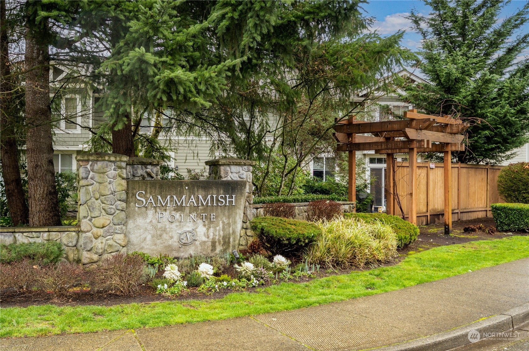2034 Newport Way NW Unit: 11-1