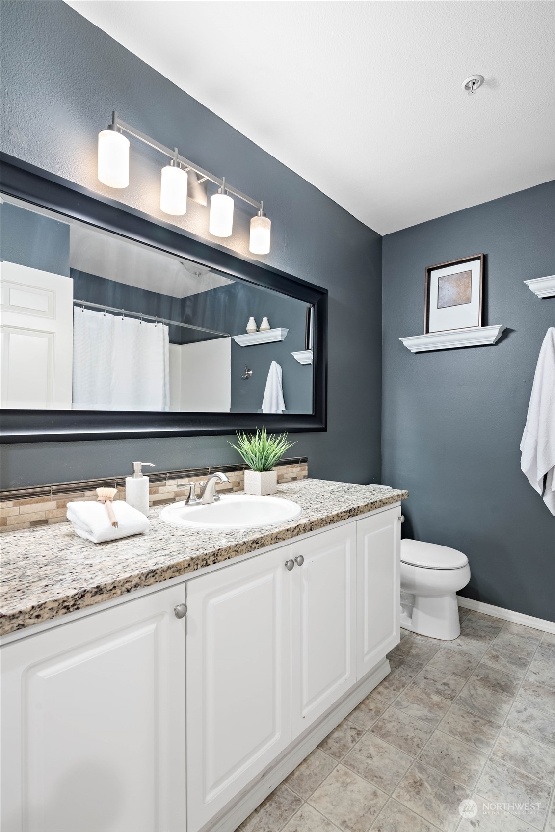 2034 Newport Way NW Unit: 11-1