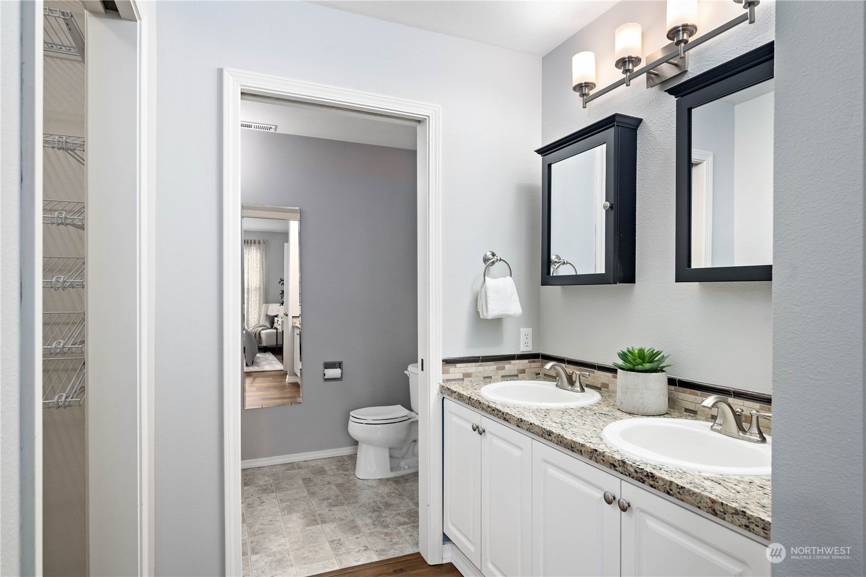 2034 Newport Way NW Unit: 11-1