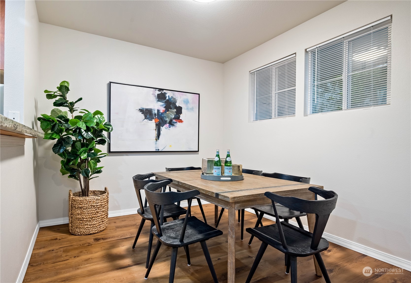 2034 Newport Way NW Unit: 11-1