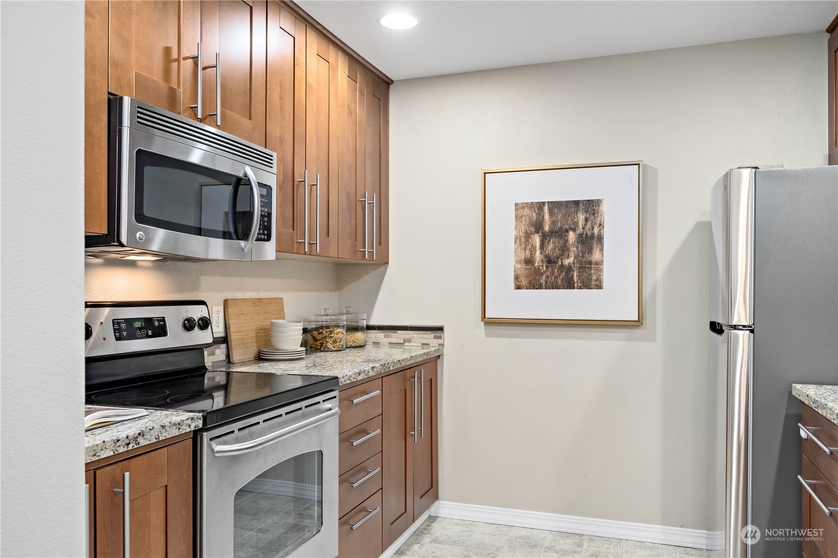 2034 Newport Way NW Unit: 11-1