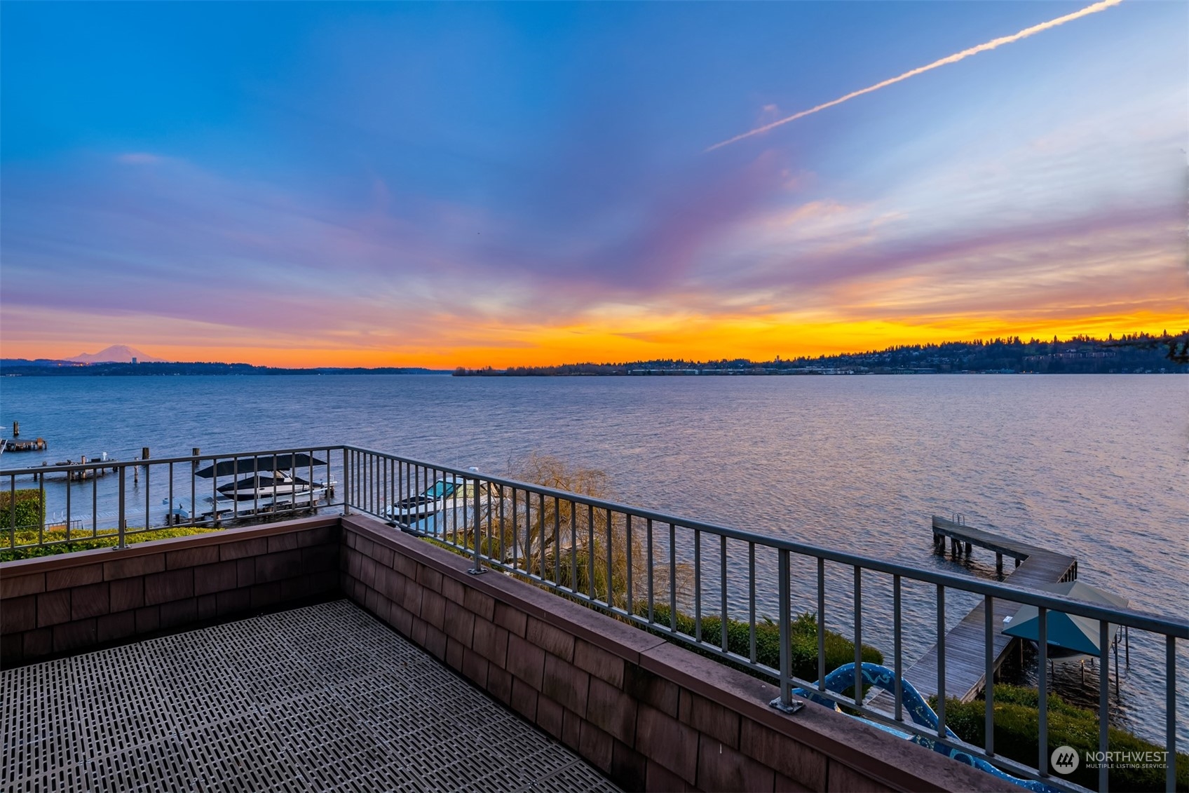 11037 Champagne Point Road NE