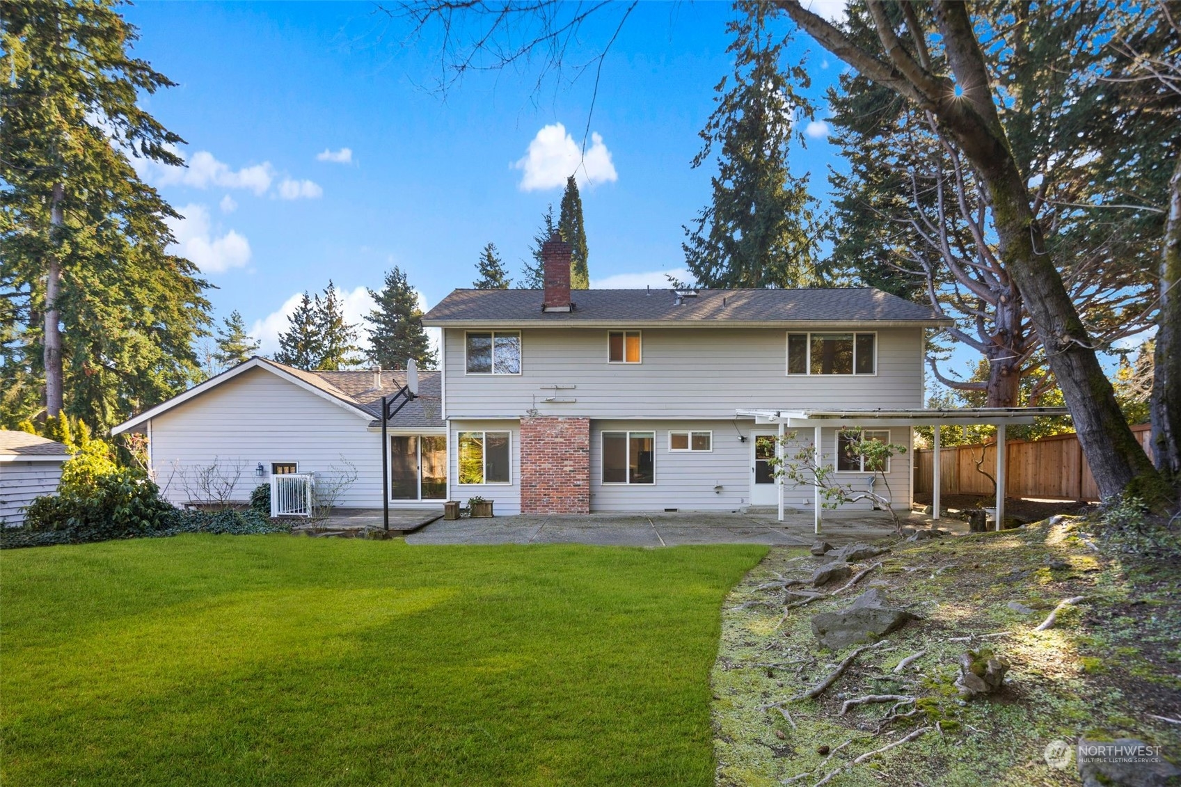 7664 NE 14th Street