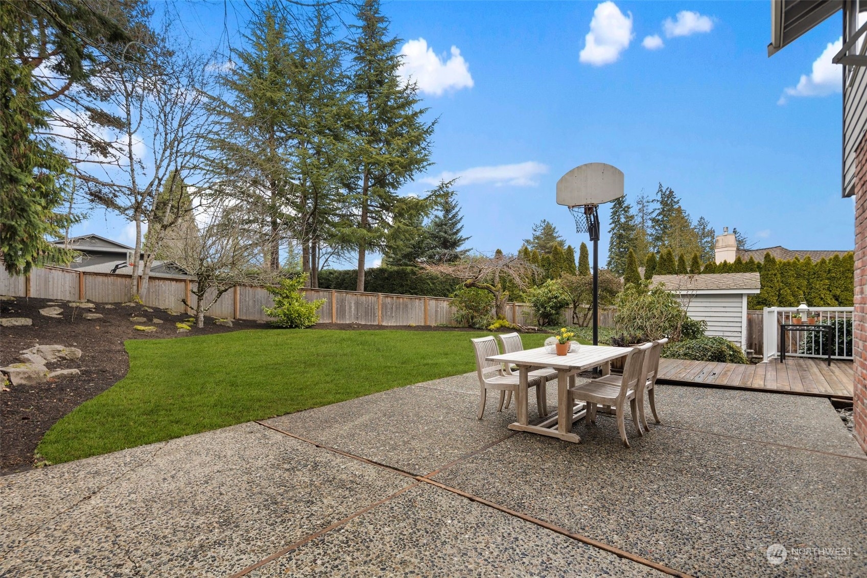 7664 NE 14th Street