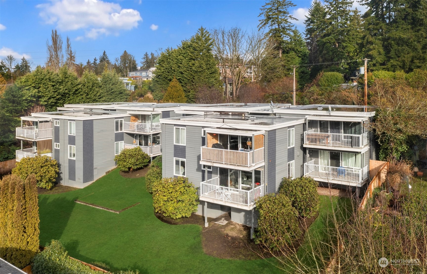 1113 Kirkland Avenue Unit: 2