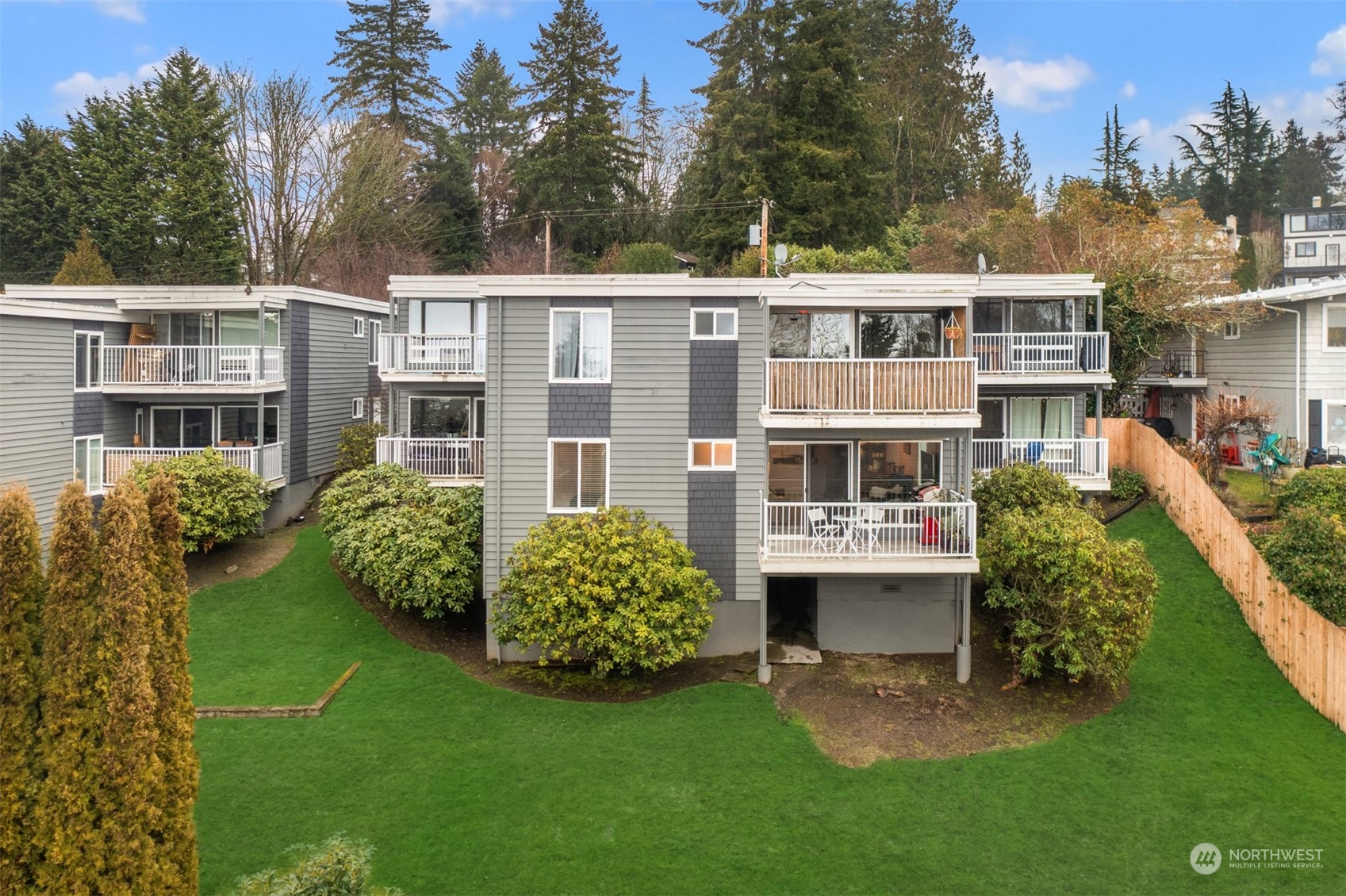 1113 Kirkland Avenue Unit: 2