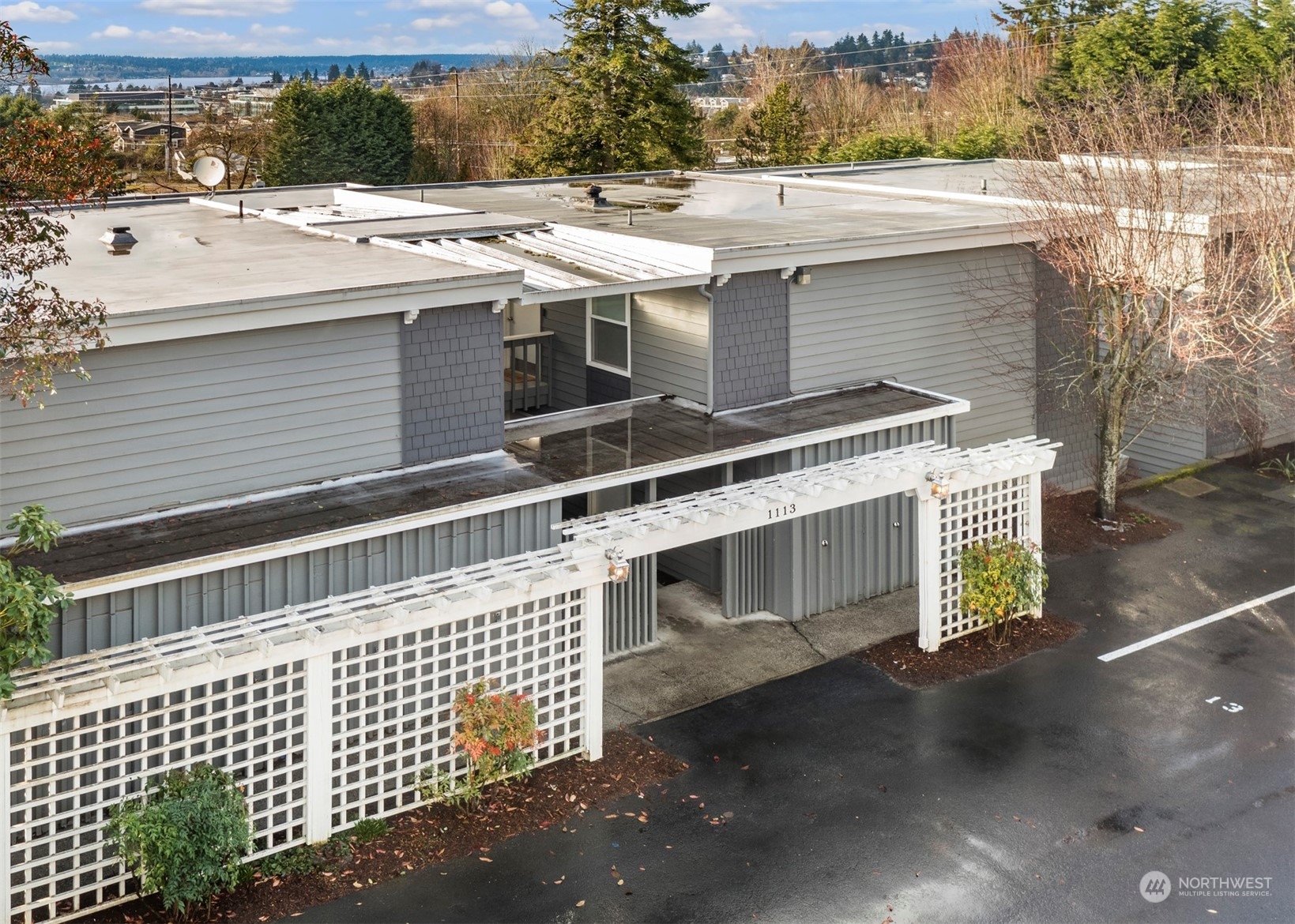 1113 Kirkland Avenue Unit: 2