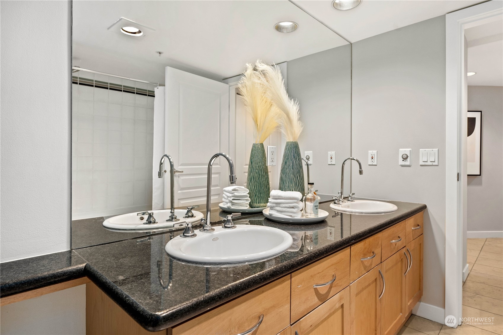 2929 1st Avenue Unit: N601