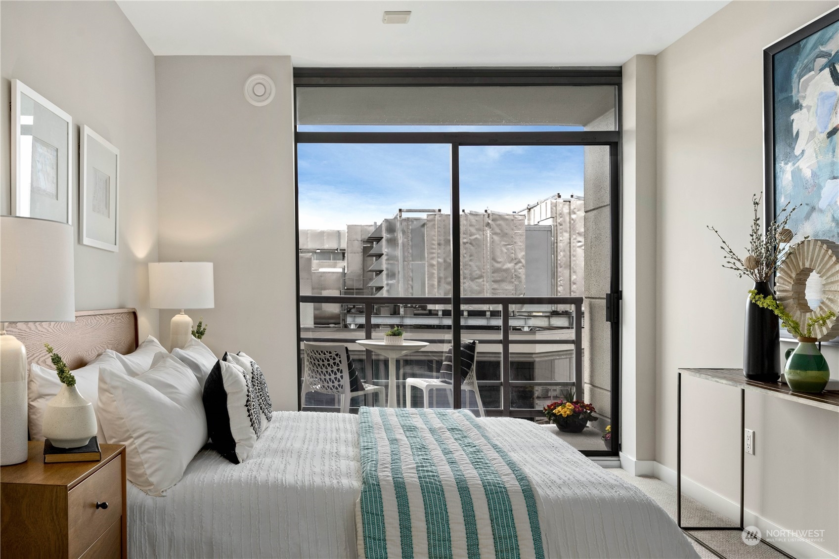 2929 1st Avenue Unit: N601