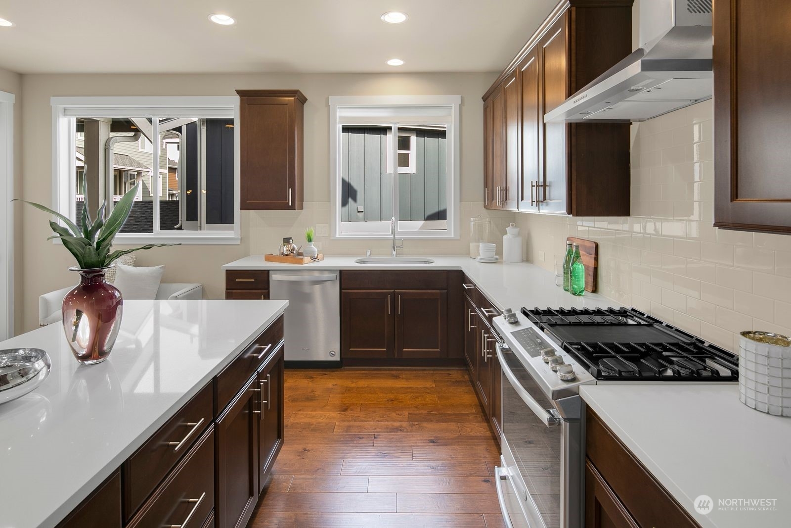 2112 NW Lynx Loop