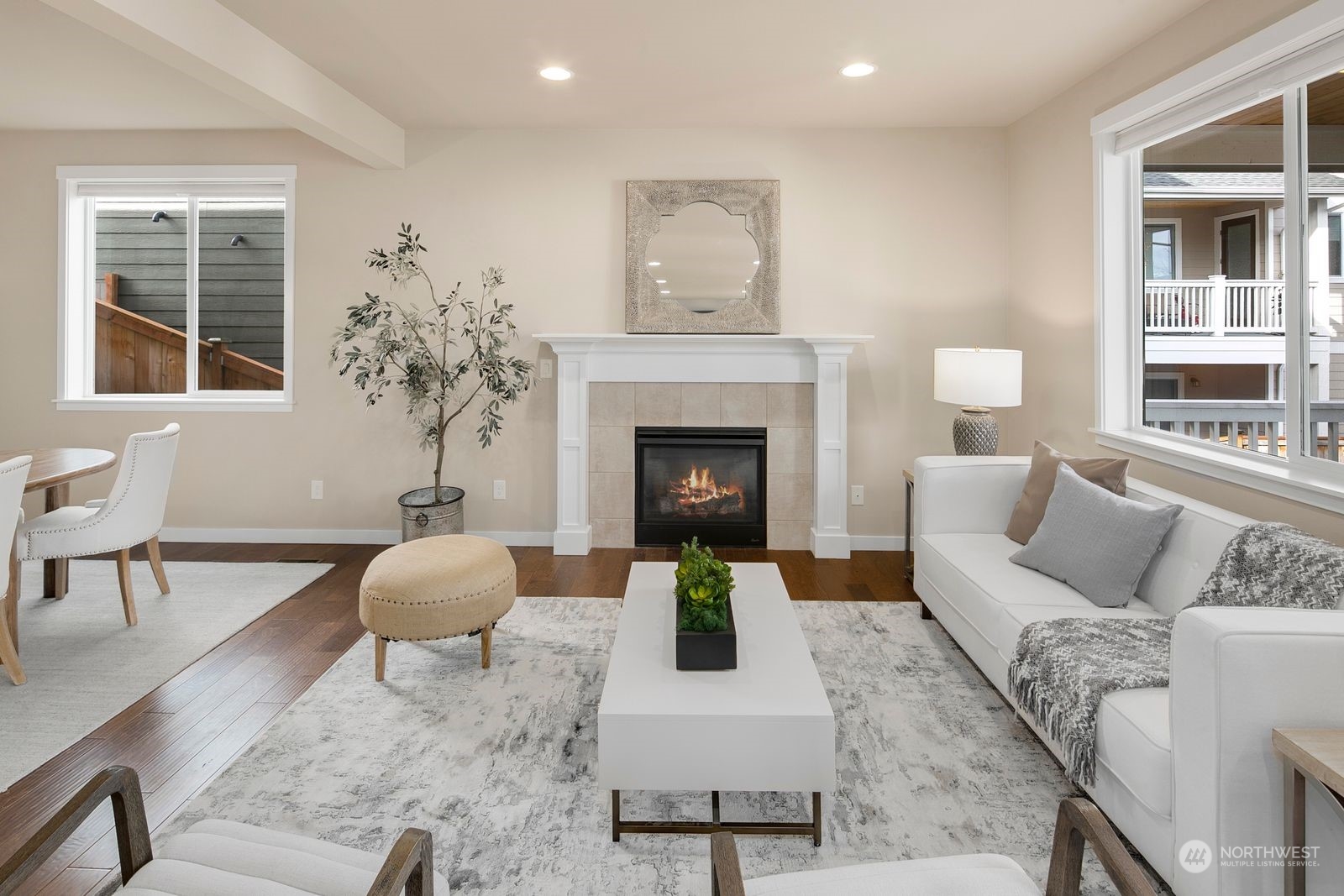 2112 NW Lynx Loop