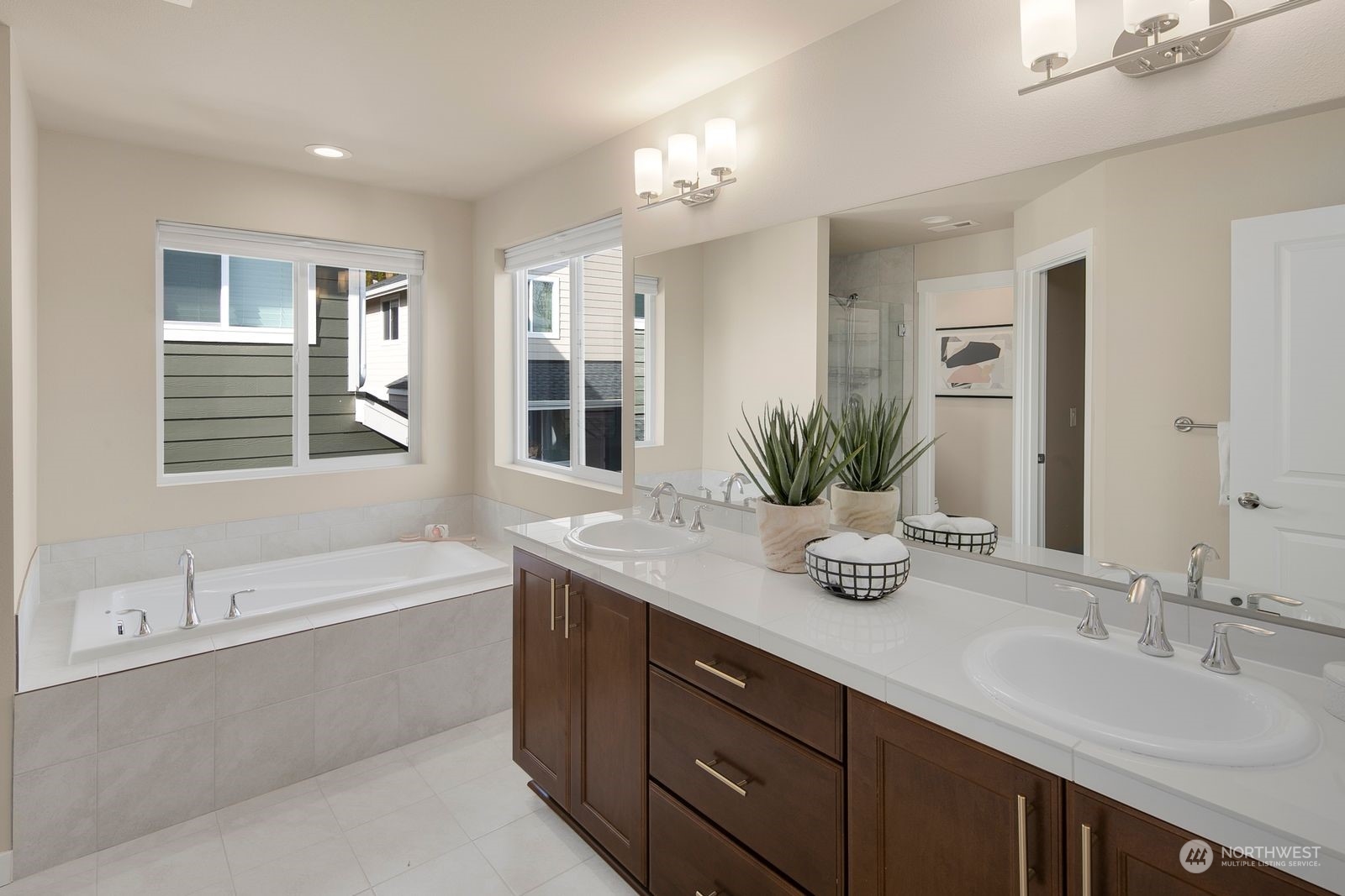 2112 NW Lynx Loop