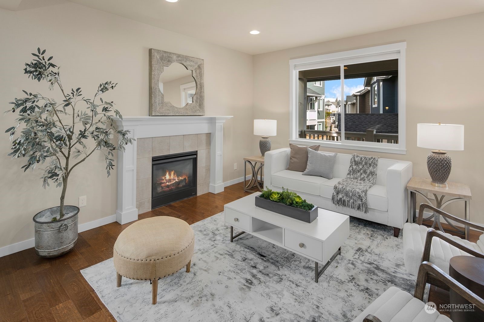 2112 NW Lynx Loop