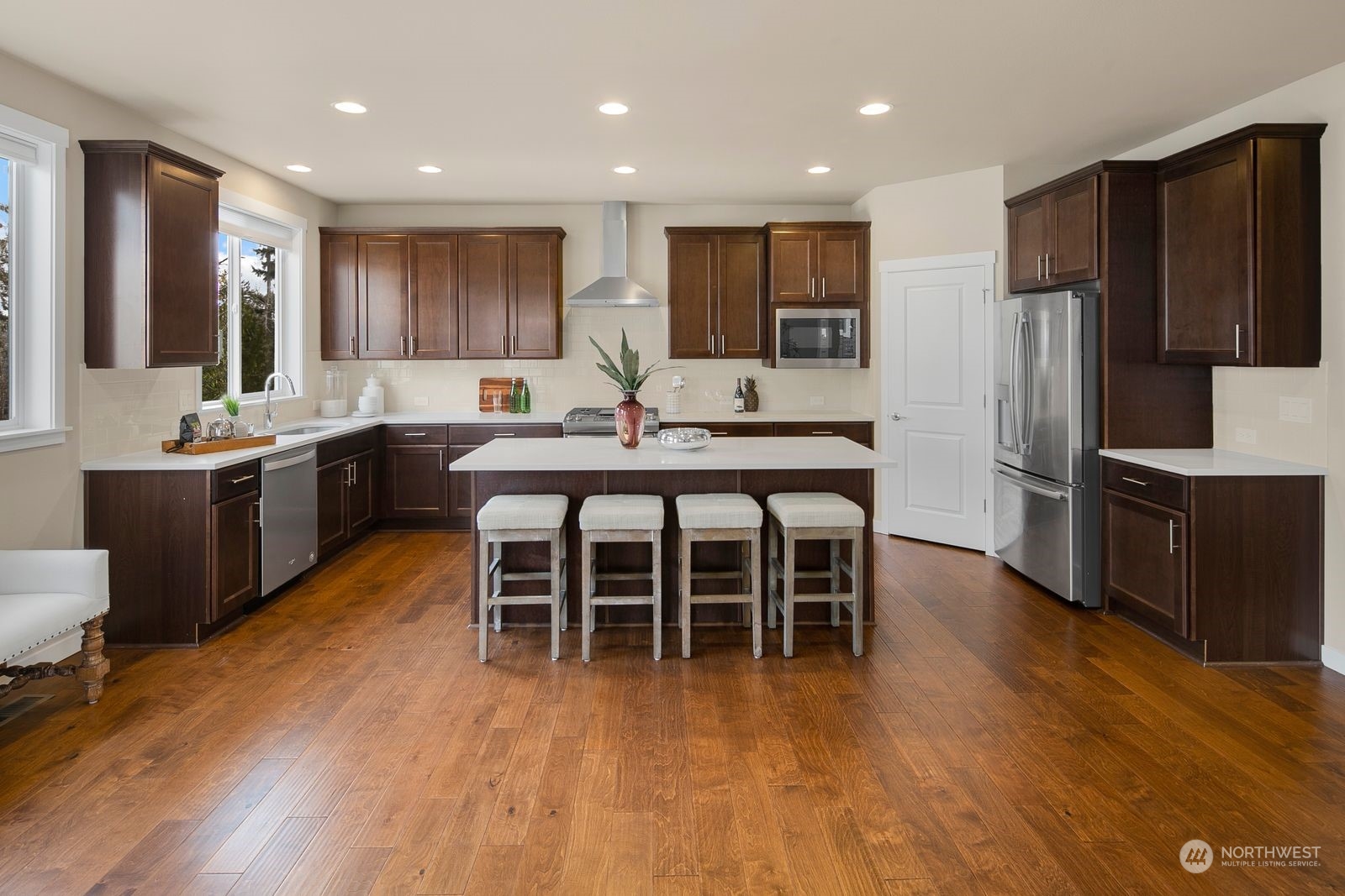 2112 NW Lynx Loop