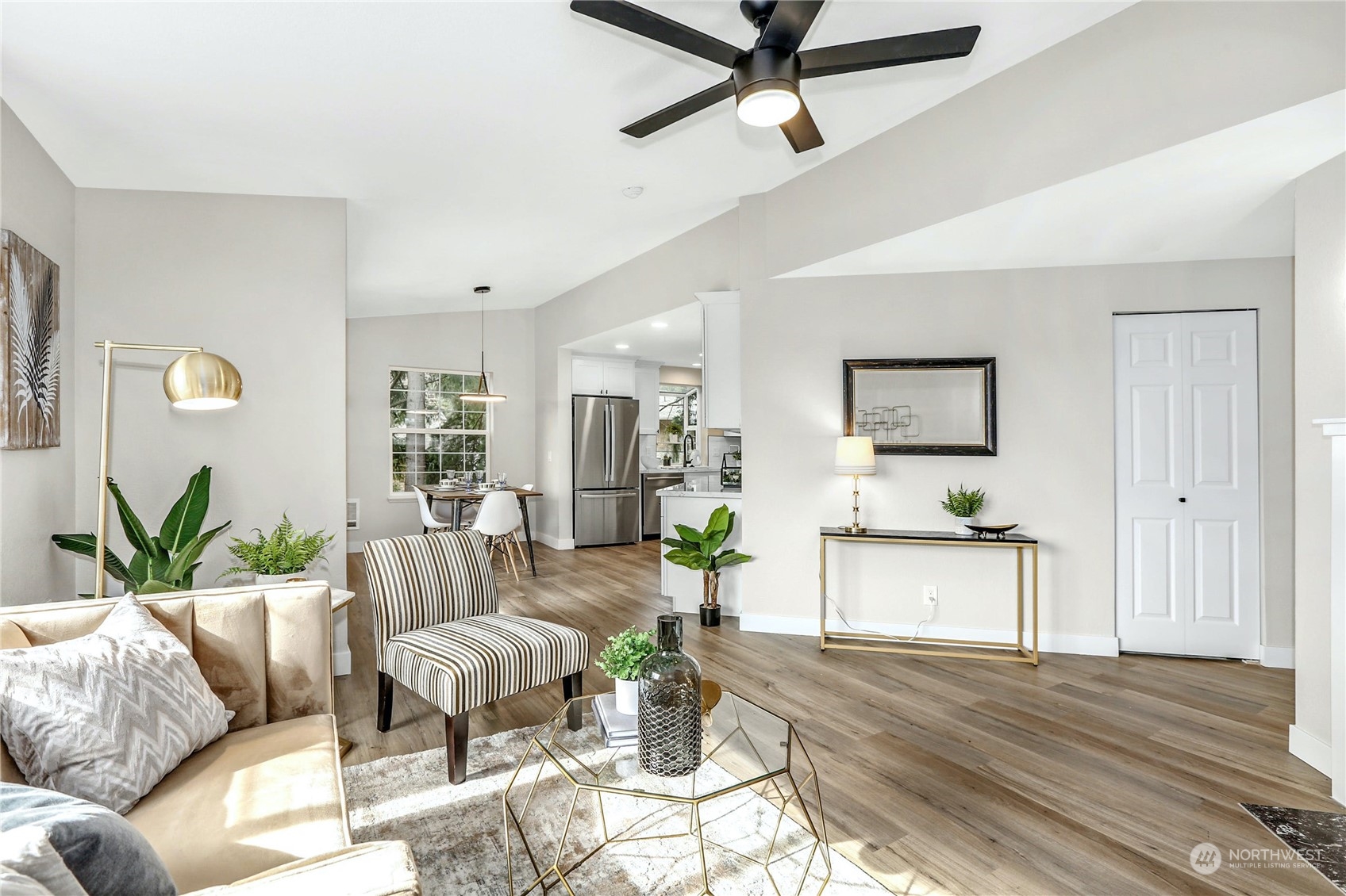 8653 Avondale Road NE Unit: A301