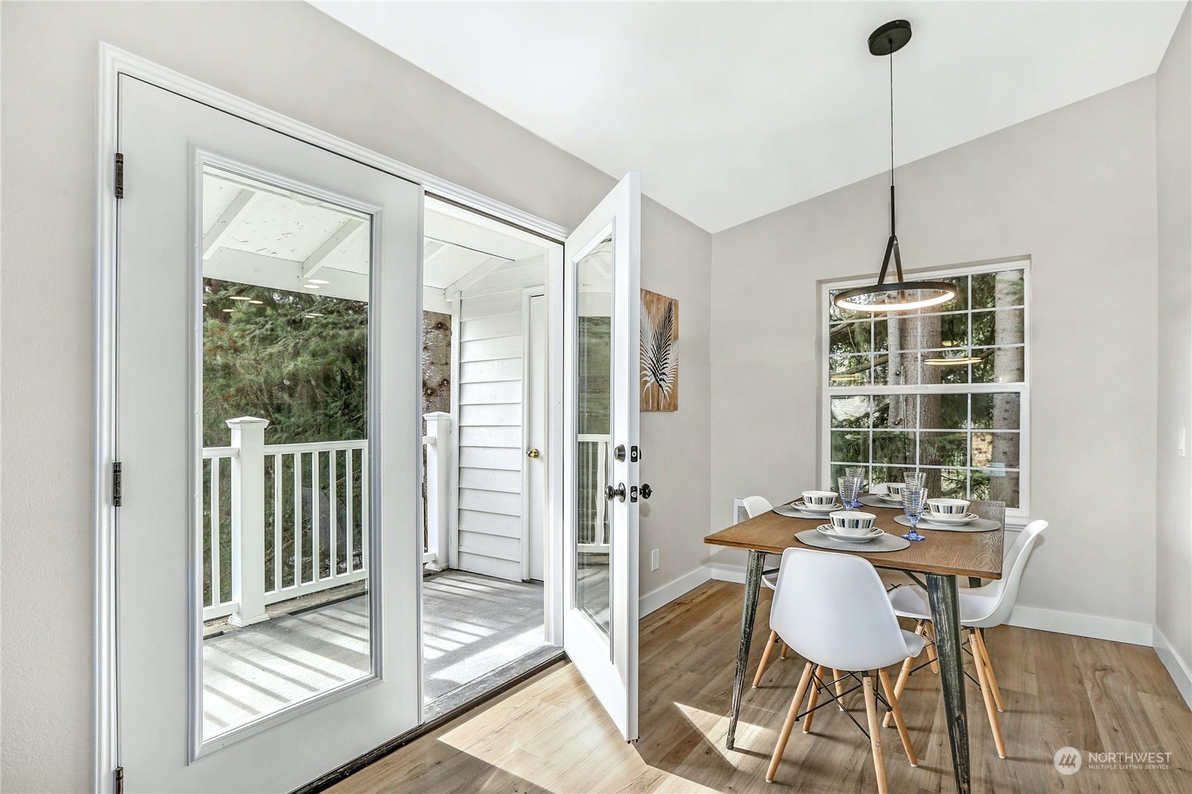 8653 Avondale Road NE Unit: A301