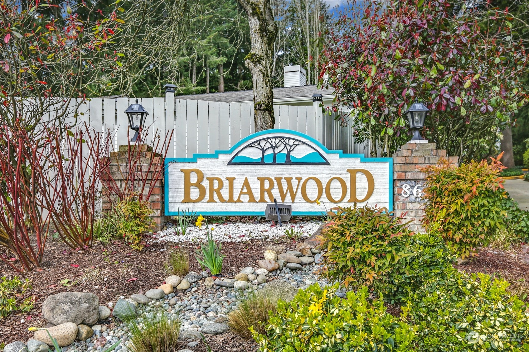 8653 Avondale Road NE Unit: A301