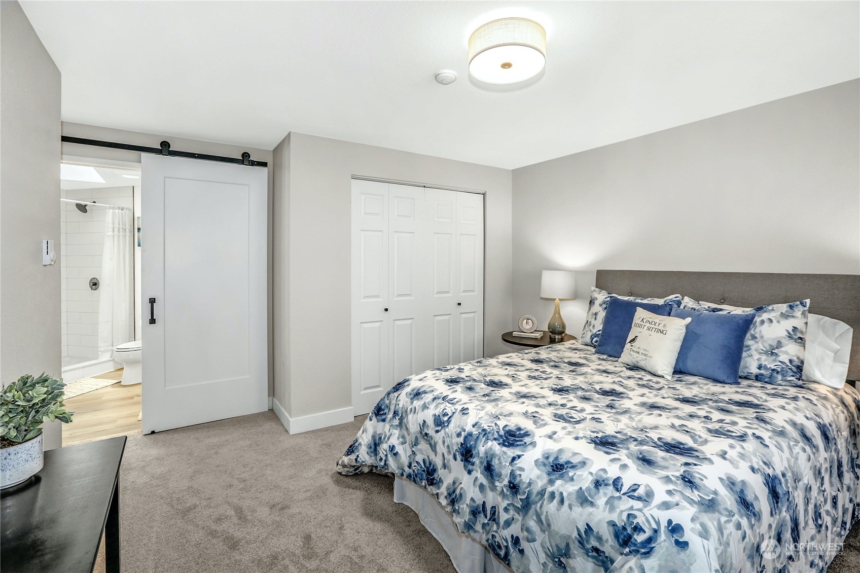 8653 Avondale Road NE Unit: A301