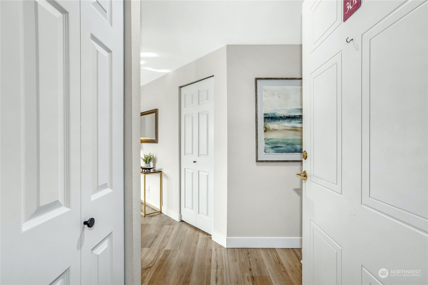 8653 Avondale Road NE Unit: A301