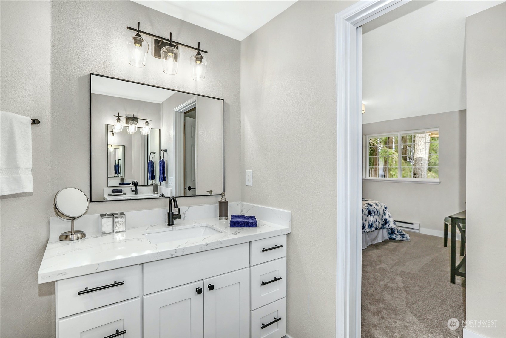 8653 Avondale Road NE Unit: A301