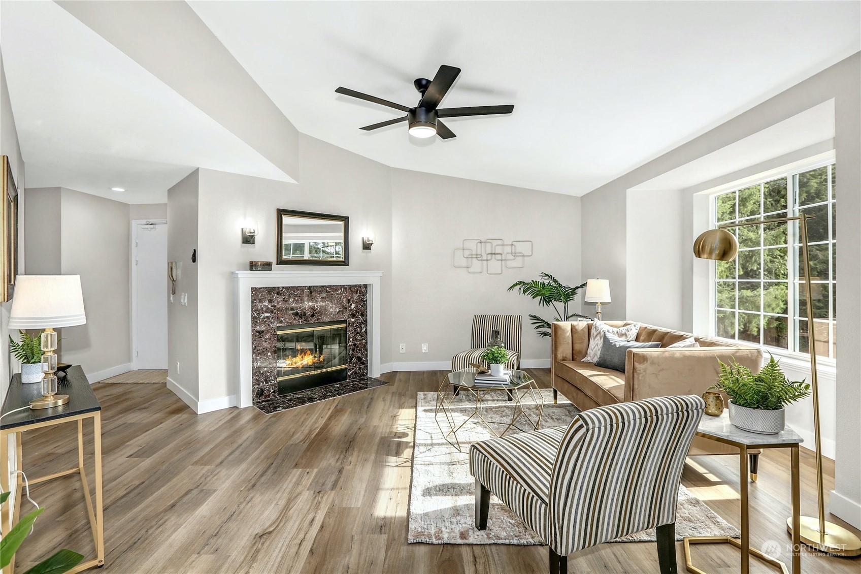 8653 Avondale Road NE Unit: A301