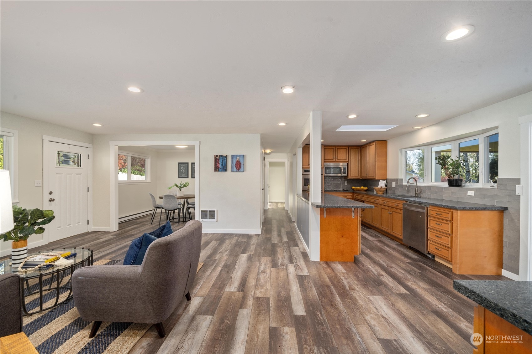 465 Hoquiam Avenue NE