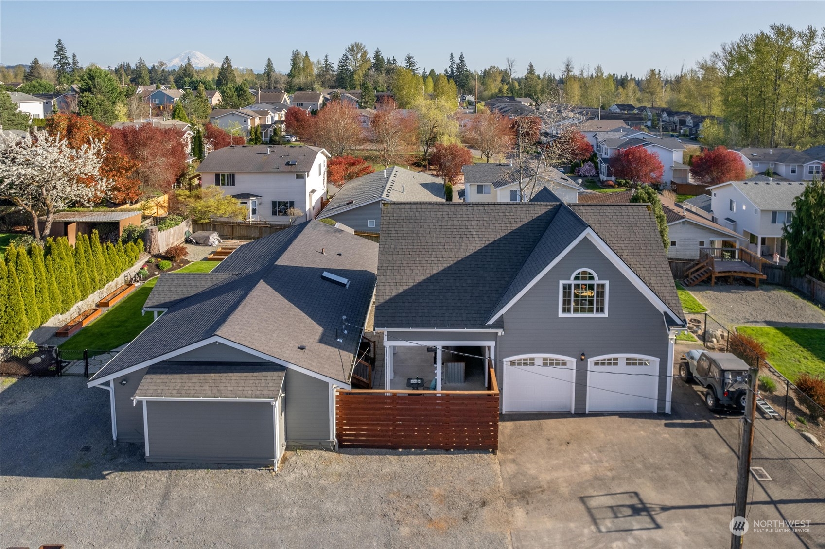 465 Hoquiam Avenue NE