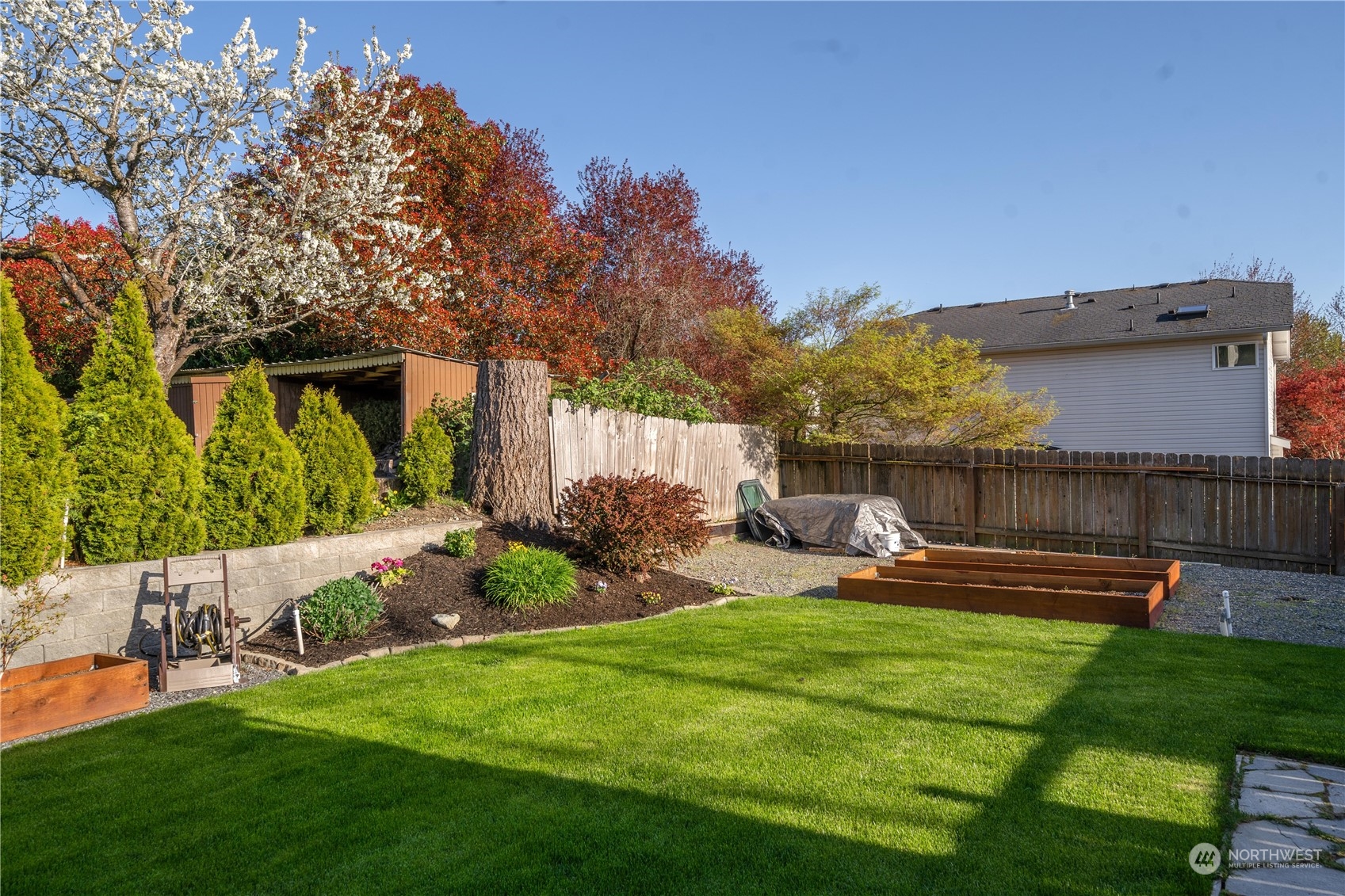 465 Hoquiam Avenue NE