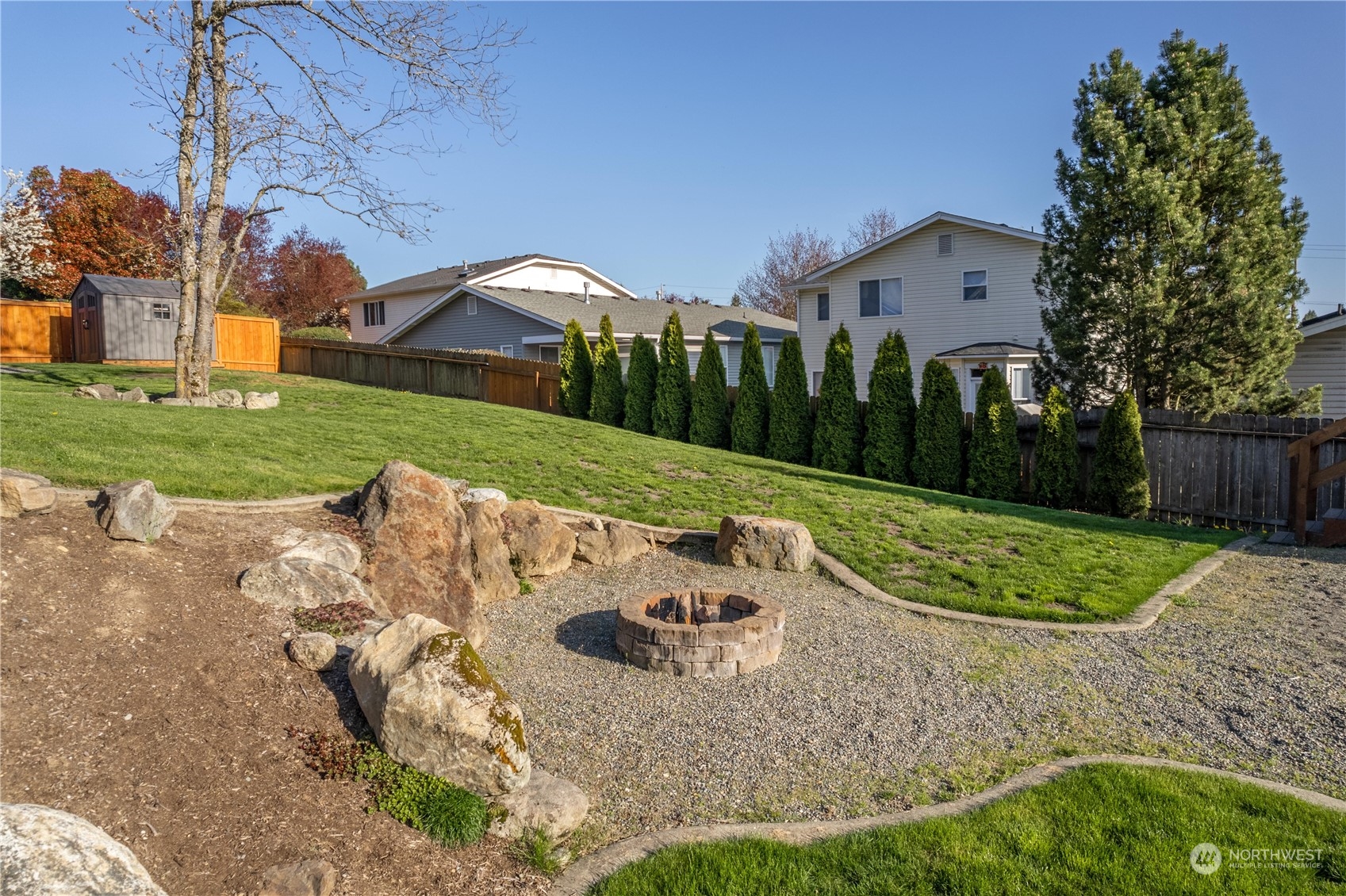465 Hoquiam Avenue NE