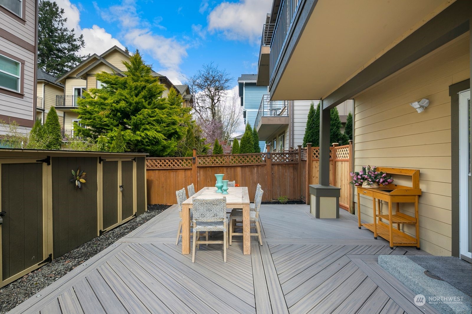 815 4th Avenue NW