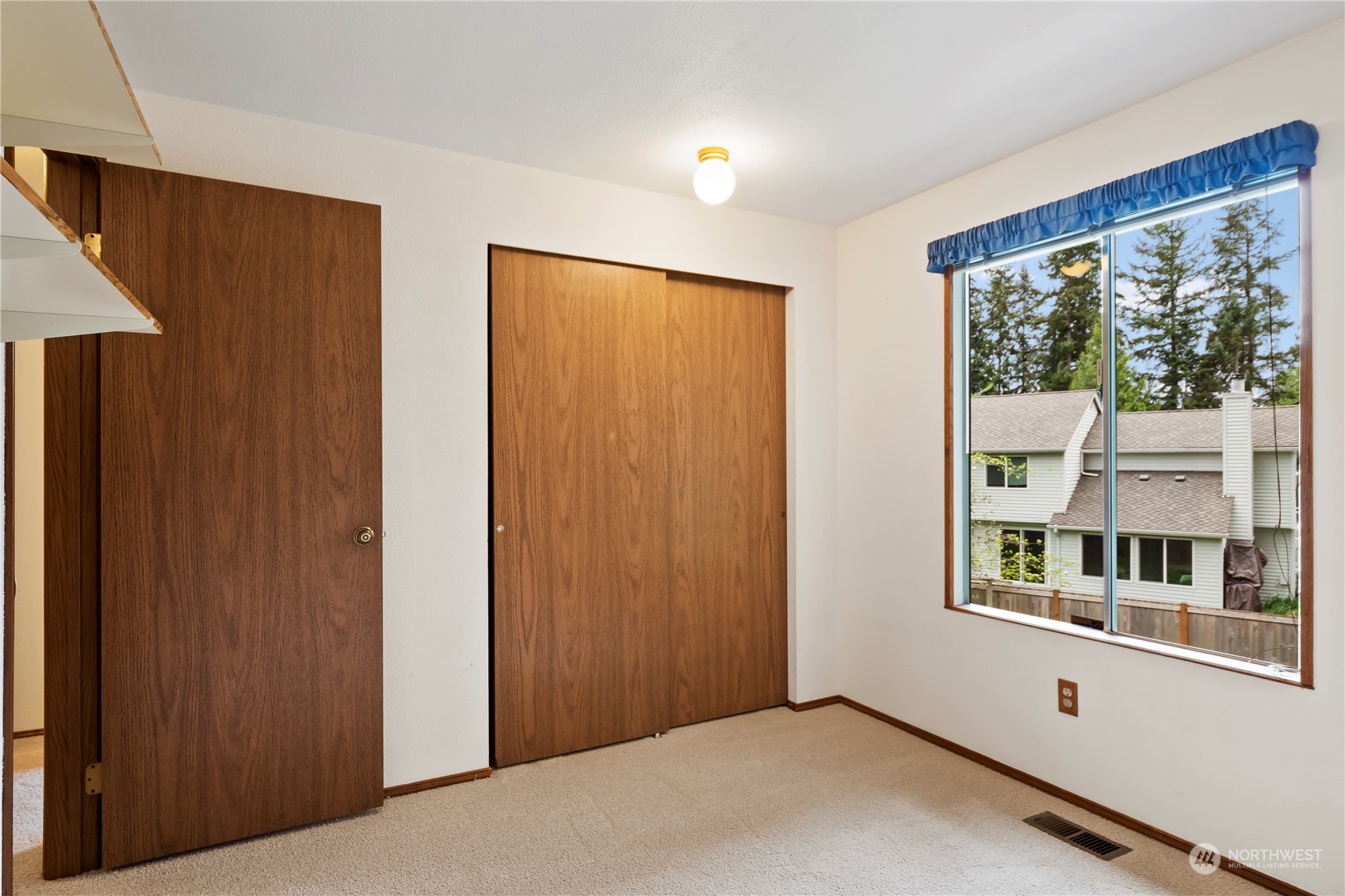 2604 234th Avenue NE