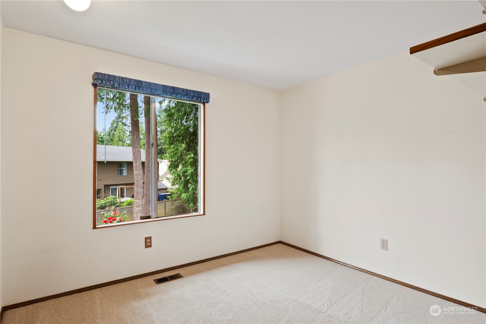 2604 234th Avenue NE