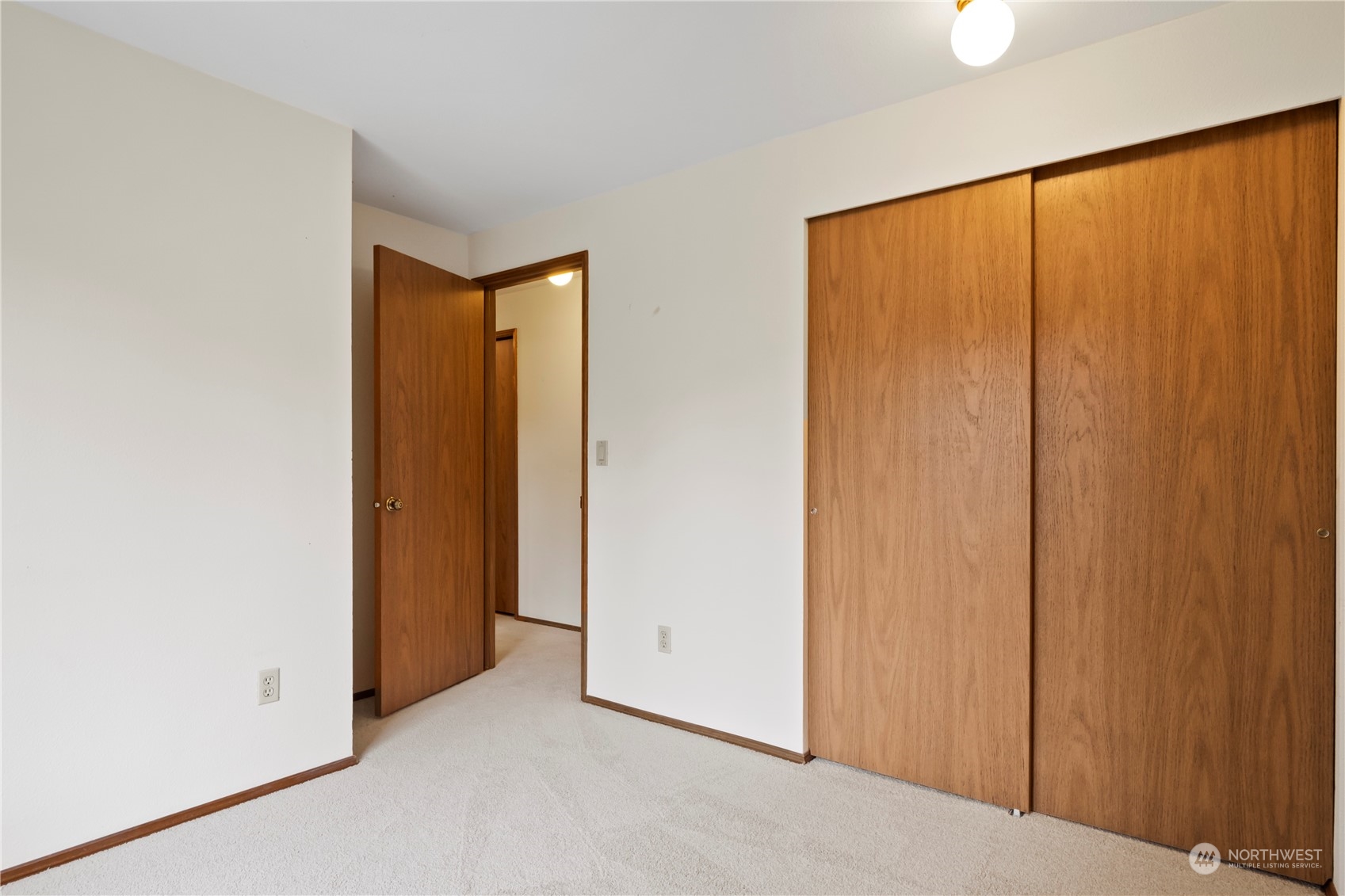 2604 234th Avenue NE