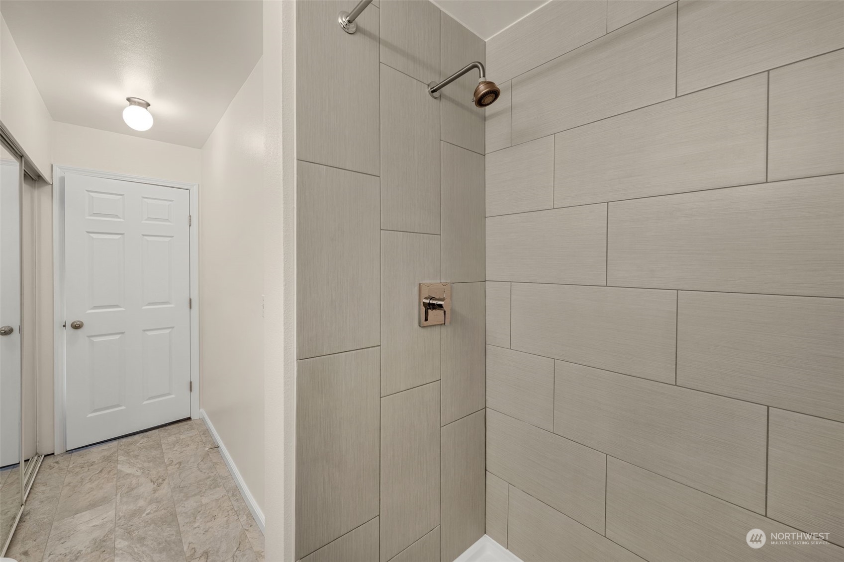217 112th Street SW Unit: B104