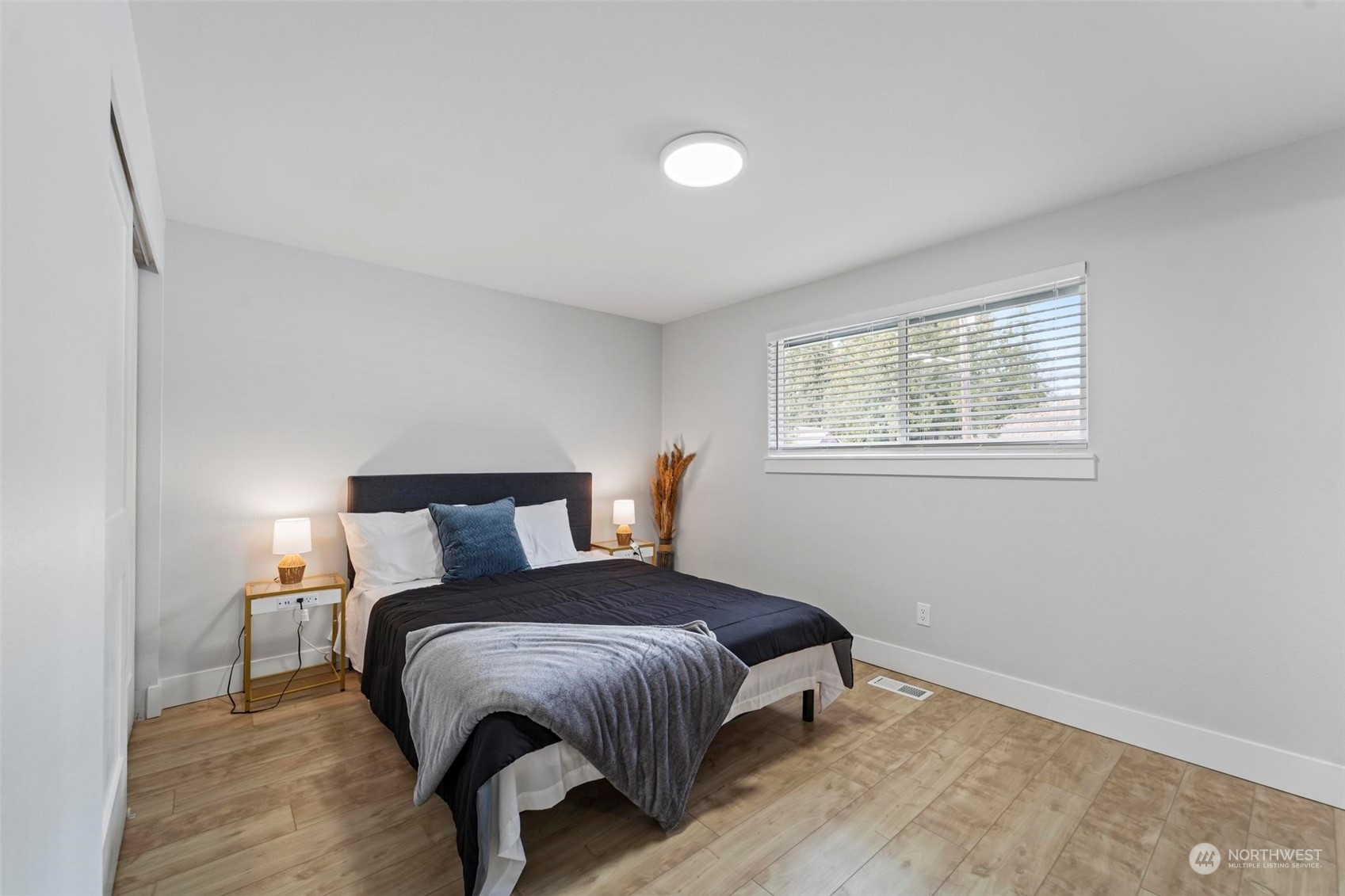 1806 NE 190th Street