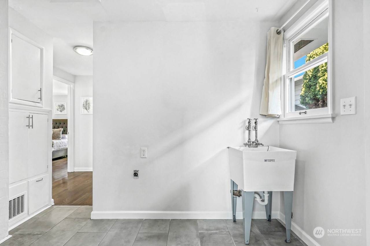 506 N 104th Street