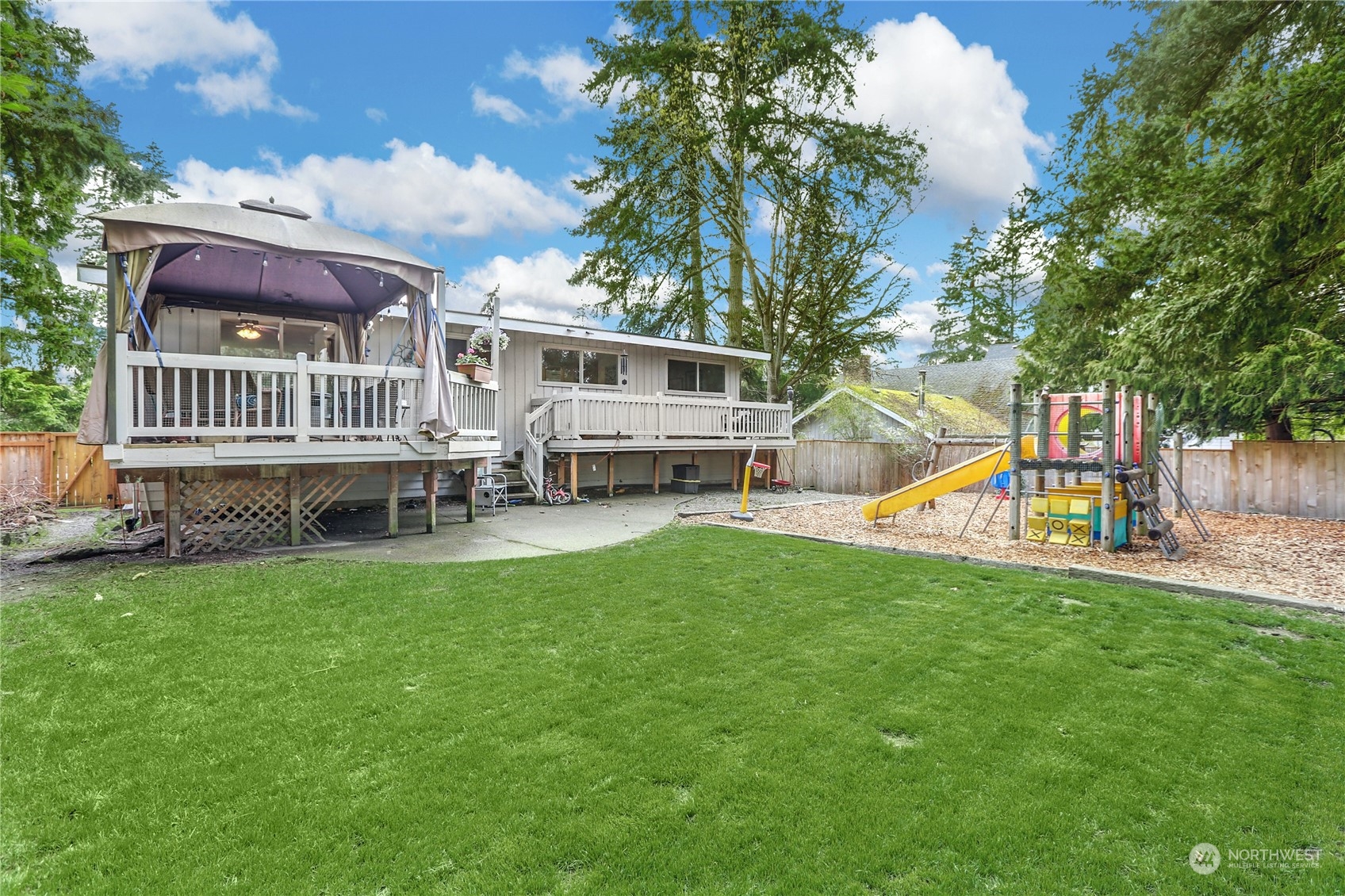 15934 Main Street
