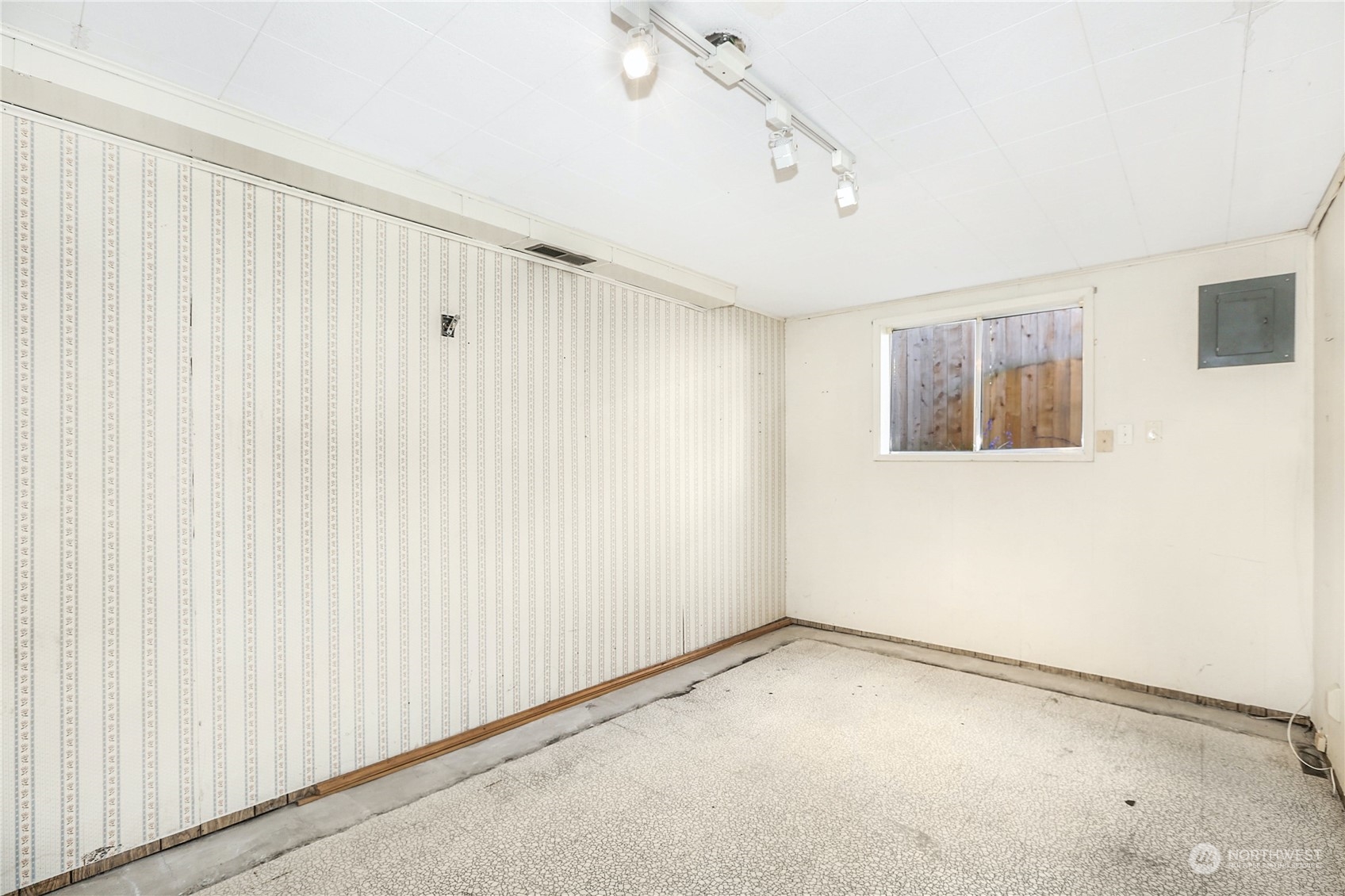 15934 Main Street