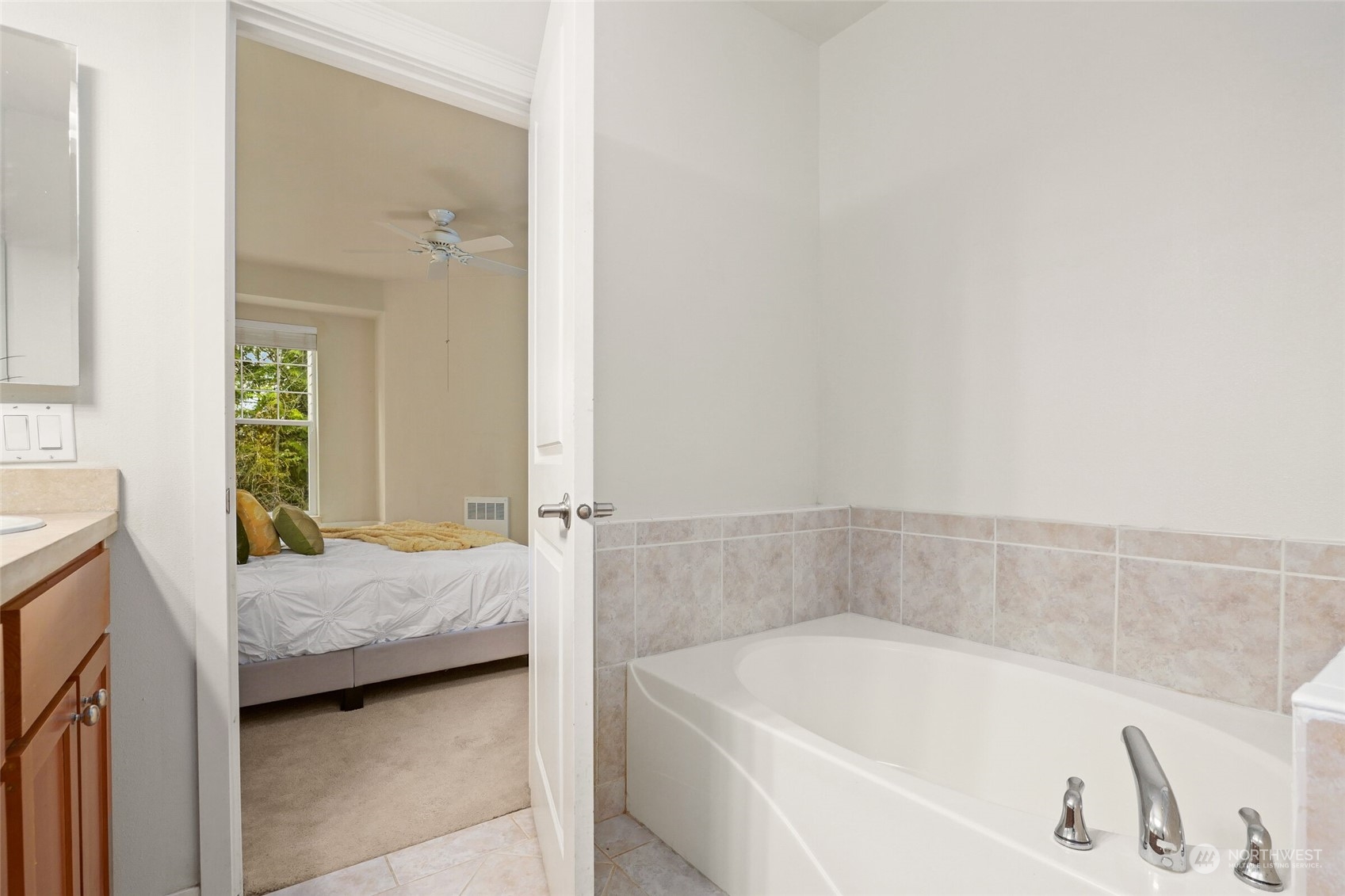 4313 Issaquah Pine Lake Road SE Unit: 210