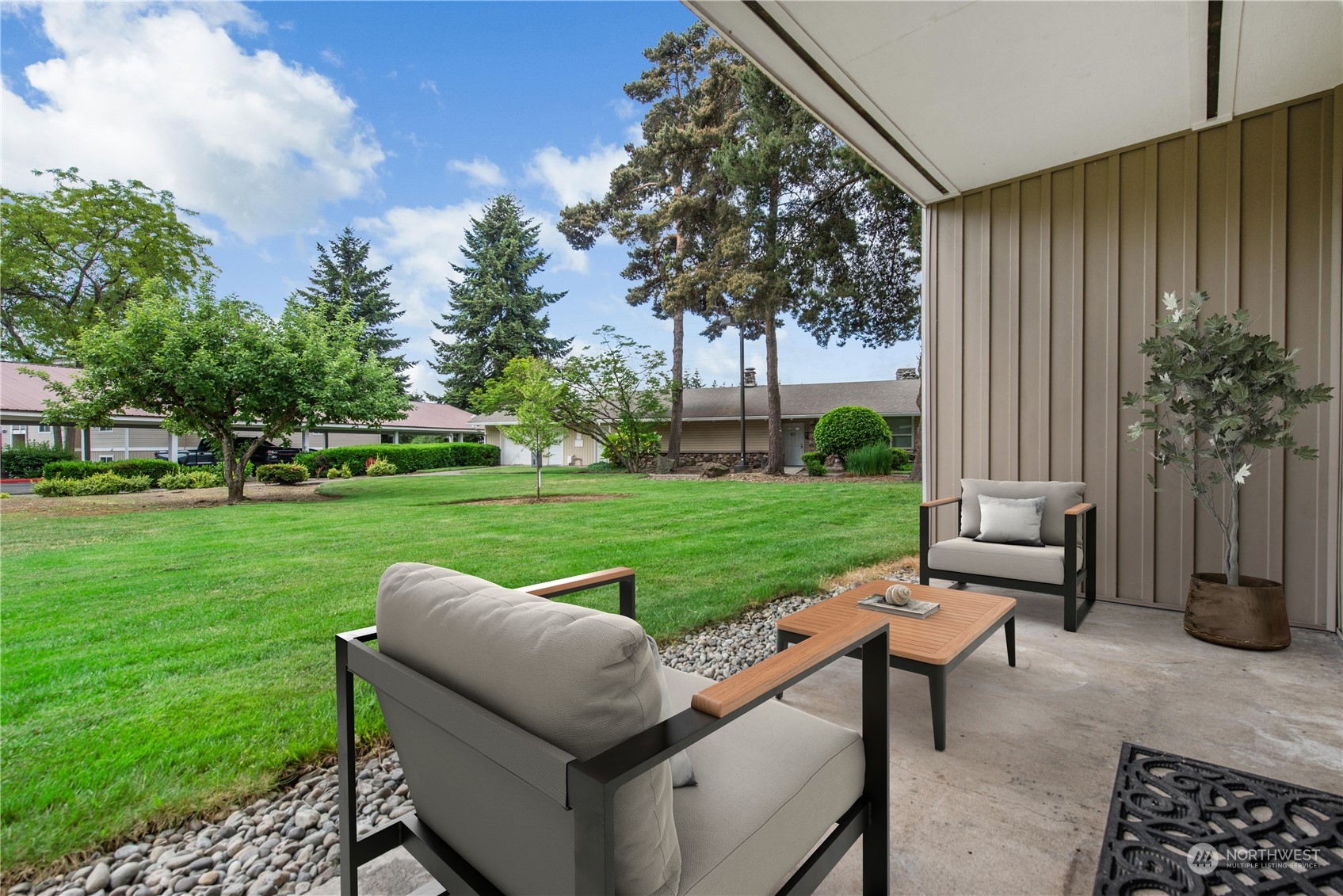 12423 NE 131st Court Unit: E-101