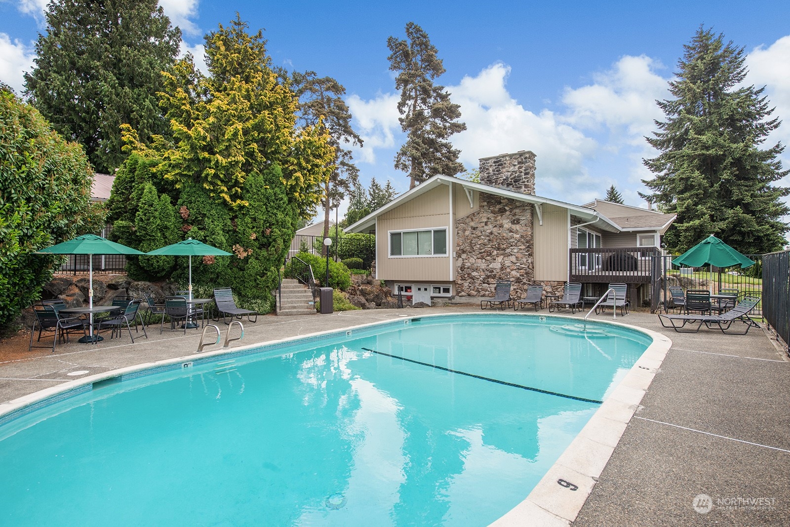 12423 NE 131st Court Unit: E-101