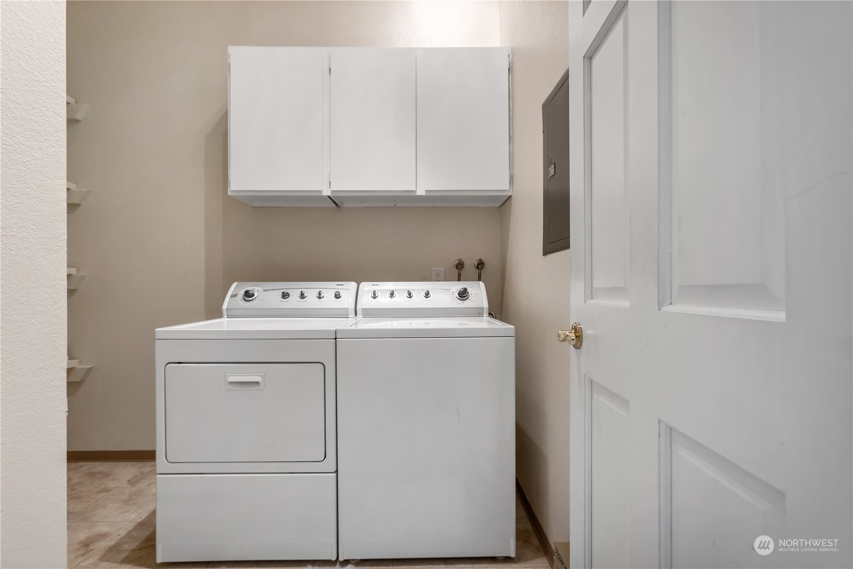 208 Mountain Park Boulevard SW Unit: E302