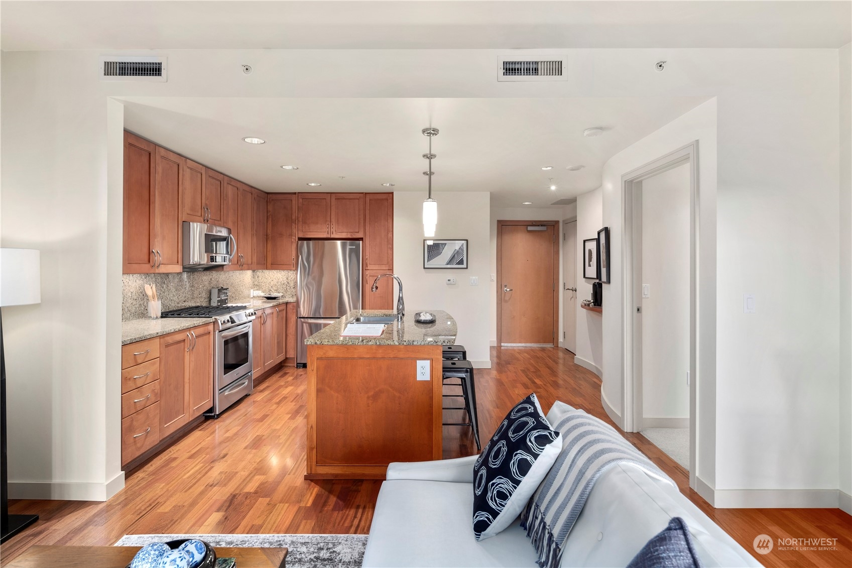 10610 NE 9th Place #508