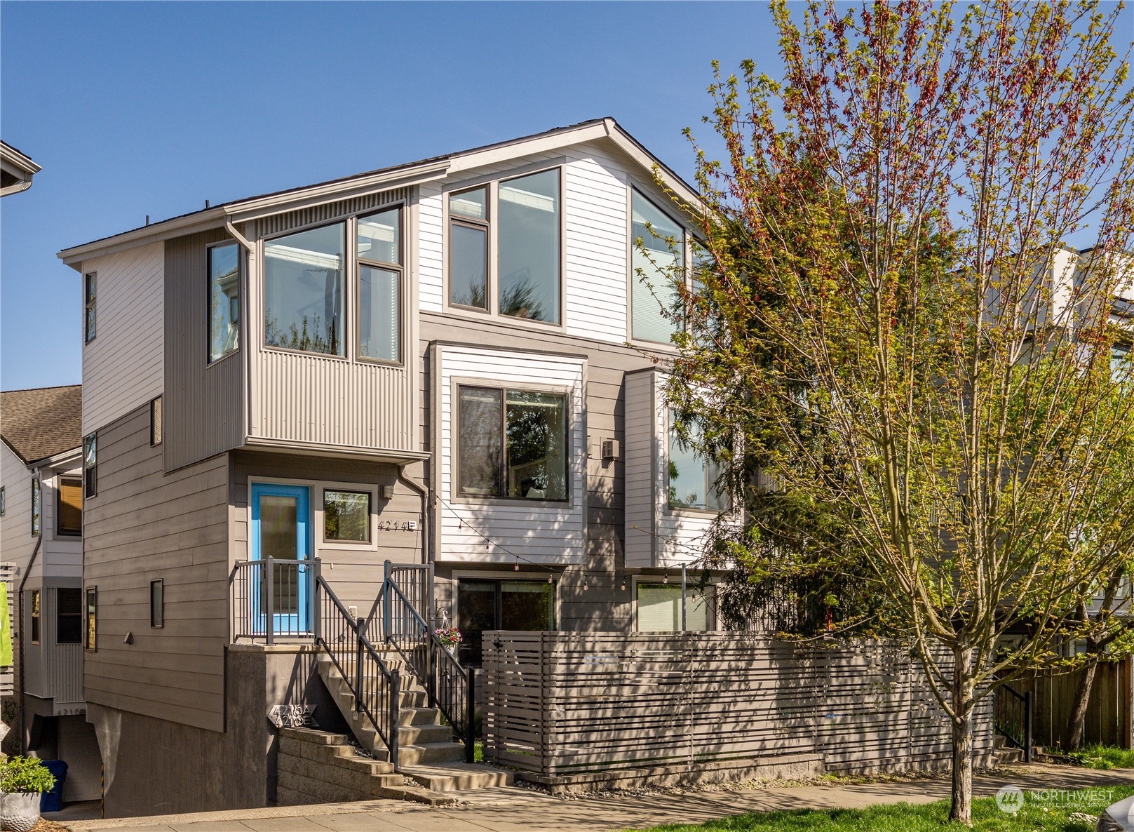 4214 Evanston Avenue N Unit: B